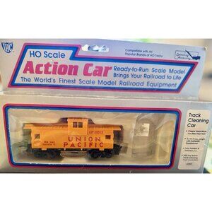 HO Scale Action CarUnion Pacific Track Cleaning Car